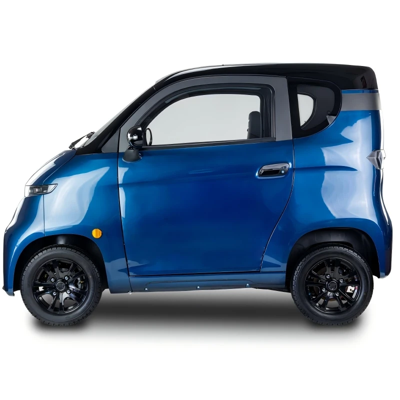Fully Enclosed 4-Wheel Electric Scooter2